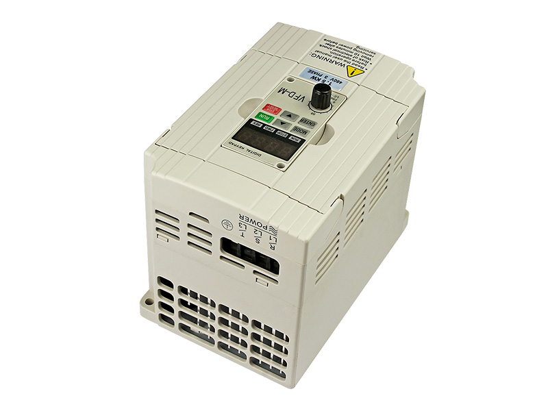 8000S通用變頻器，變頻調(diào)速器，變頻器廠家，電機變頻器，三相變頻器